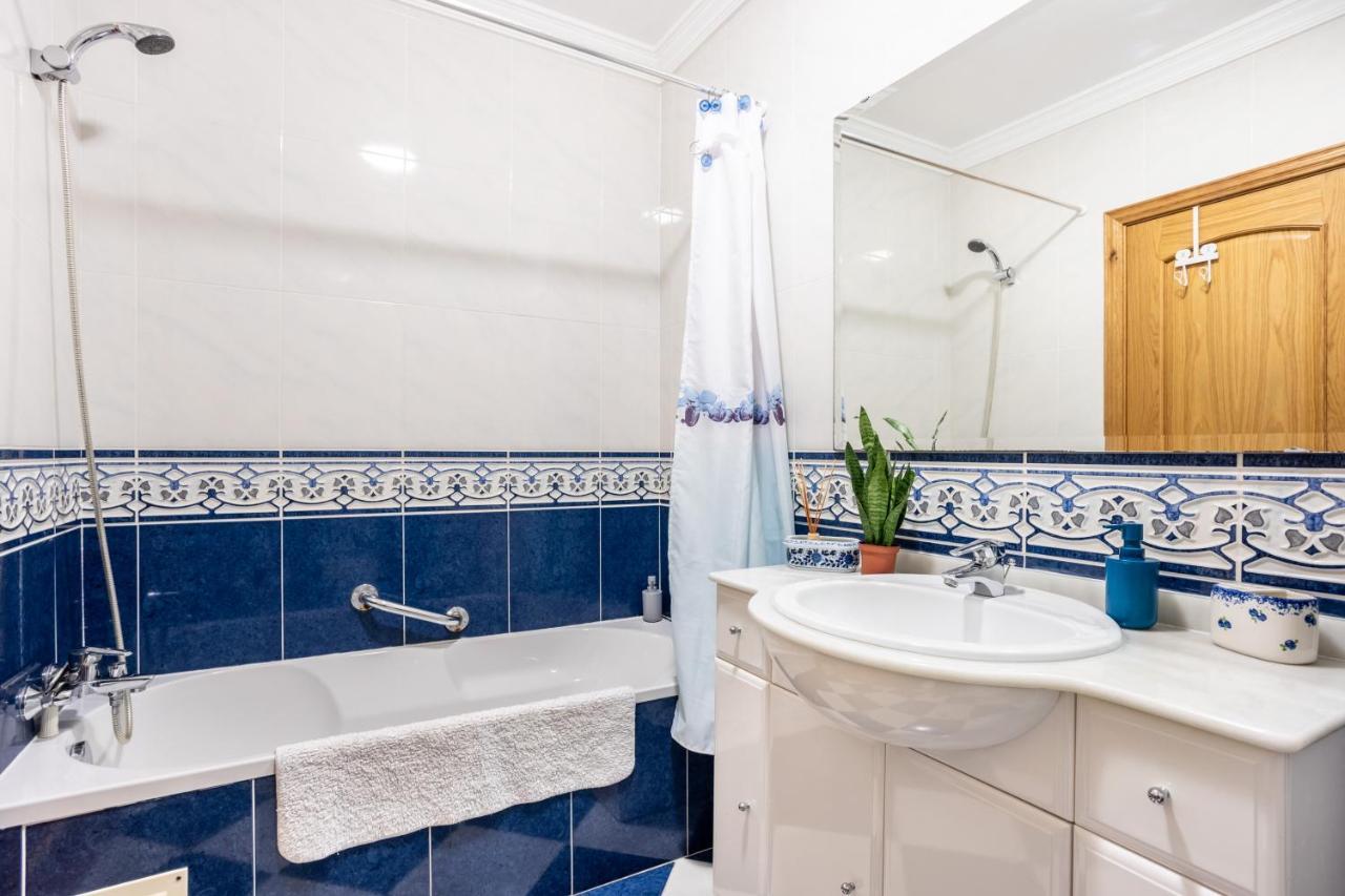 Top Floor Apartment With Great Views! Albufeira Bagian luar foto