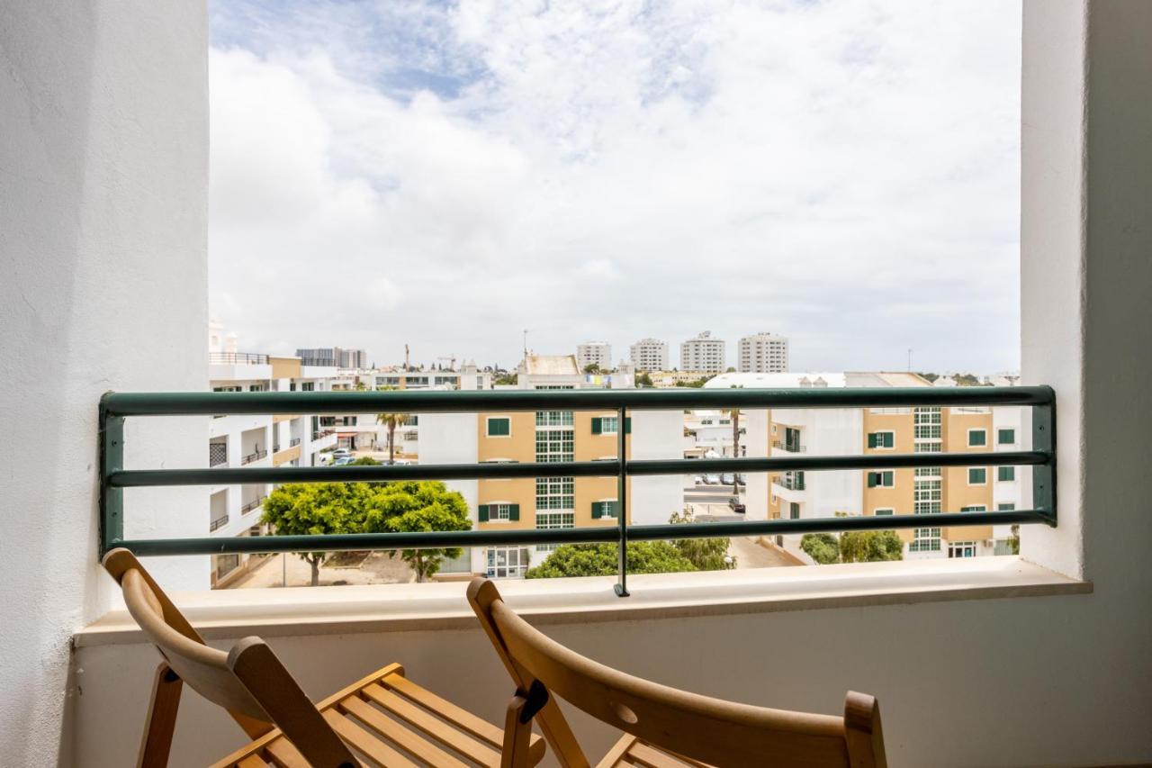 Top Floor Apartment With Great Views! Albufeira Bagian luar foto
